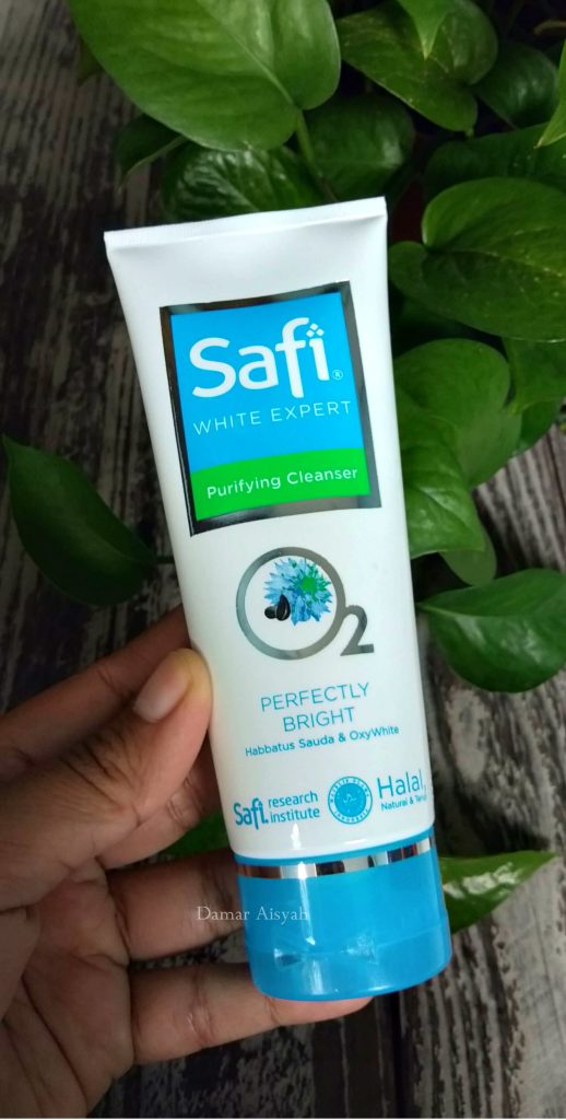 Safi white expert purifying cleanser